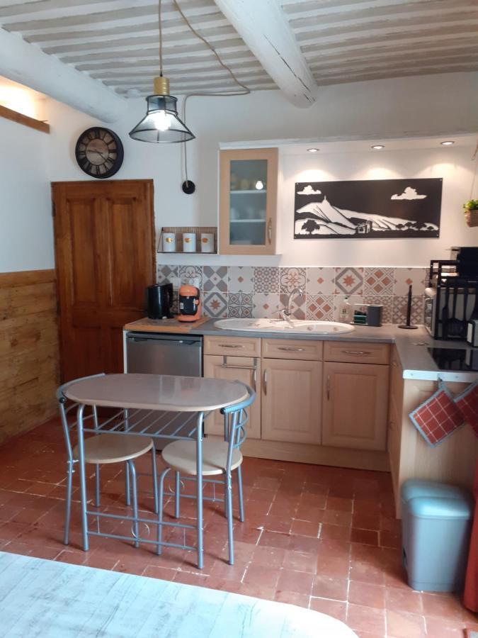 Thym & Romarin Apartment โอบิยอง ภายนอก รูปภาพ